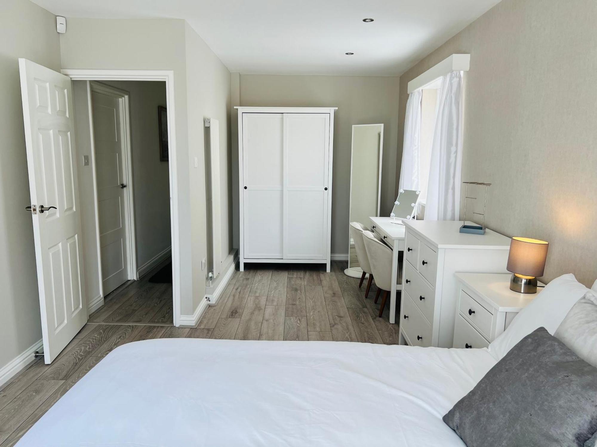 Pass The Keys Fabulous Beach Front Holiday Location Lydd Exterior photo